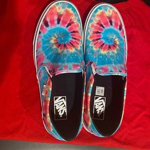 WOMENS SLIP ON VANS! BRAND NEW! NEVER WORN!
